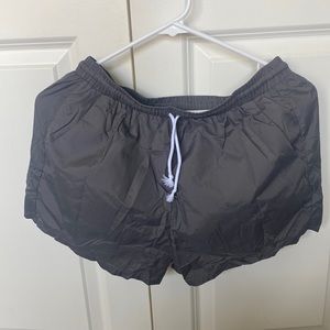 Workout shorts - NWT - shophopes - grey - L